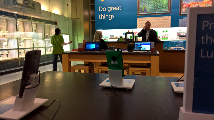 Lumia 950 XL và Lumia 1520 Lumia 950 XL và Lumia 1520