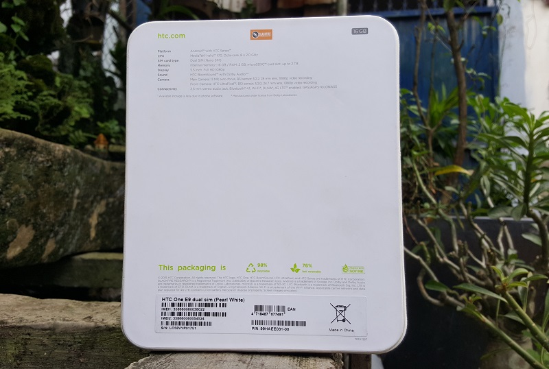 Mặt sau hộp đựng sản phẩm One E9