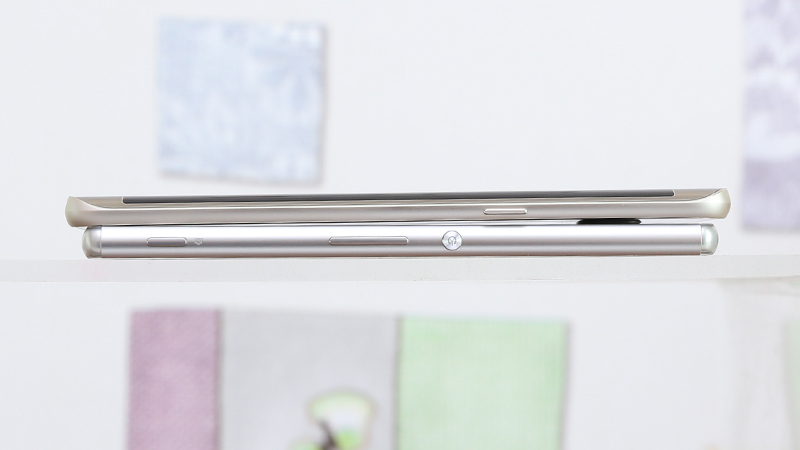 So sánh thiết kế Samsung Galaxy S6 Edge Plus và Sony Xperia Z3 Plus So sánh thiết kế Samsung Galaxy S6 Edge Plus và Sony Xperia Z3 Plus