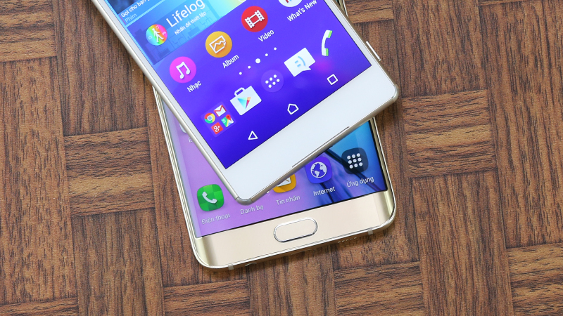 So sánh thiết kế Samsung Galaxy S6 Edge Plus và Sony Xperia Z3 Plus So sánh thiết kế Samsung Galaxy S6 Edge Plus và Sony Xperia Z3 Plus