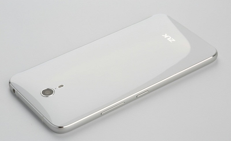 Zuk Z1 cấu hình cao, giá hấp dẫn