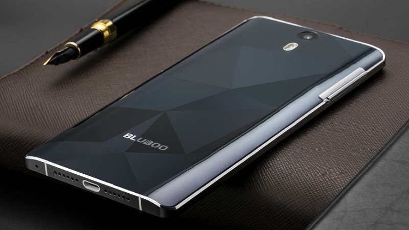 Bluboo Xtouch thiết kế hấp dẫn