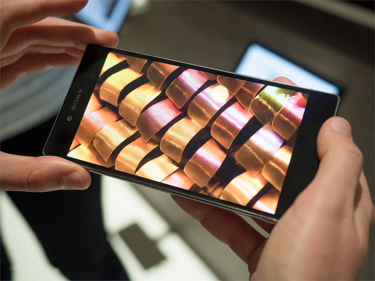Màn hình 4K sắp phổ biến trên smartphone và ít hao pin Màn hình 4K sắp phổ biến trên smartphone và ít hao pin