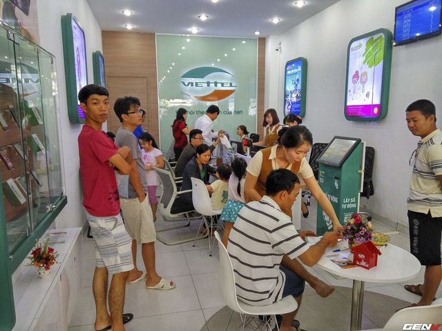 Nhiều người đi trải nghiệm 4G Nhiều người đi trải nghiệm 4G