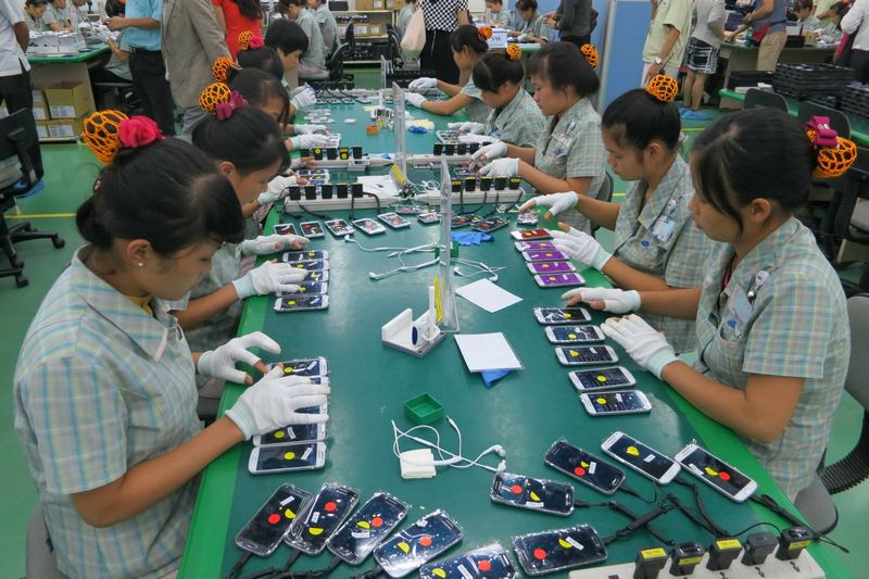 Số lượng lao động của Việt Nam tại nhà máy sản xuất Samsung rất nhiều Số lượng lao động của Việt Nam tại nhà máy sản xuất Samsung rất nhiều
