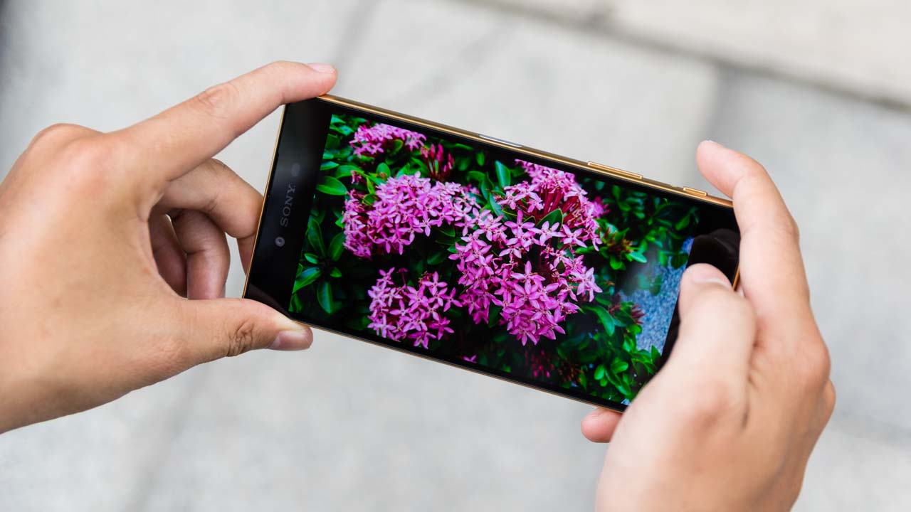 xperiaz5premiumyellow4 xperiaz5premiumyellow4