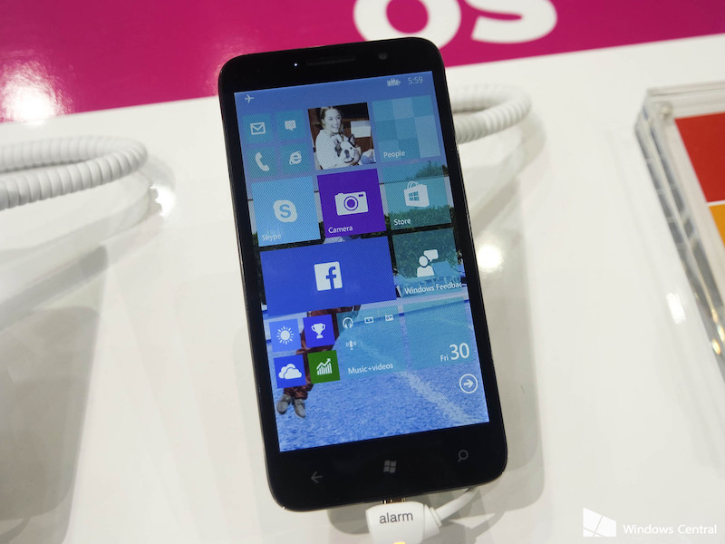 Ảnh rò rỉ của Alcatel OneTouch Fierce XL