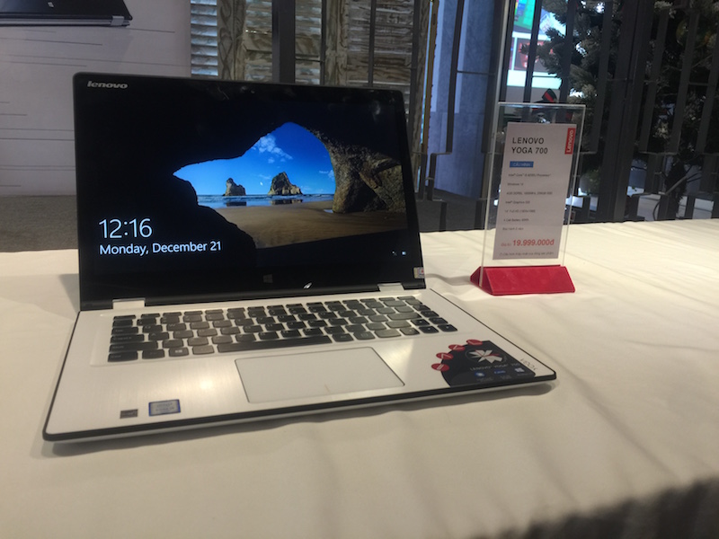 Lenovo Yoga 700 Lenovo Yoga 700