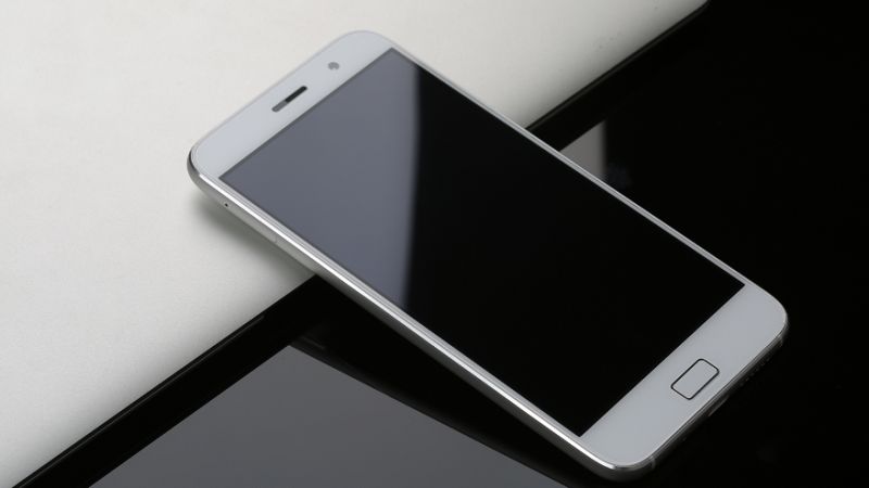 Lenovo Zuk Z1 cấu hình cao, giá tầm trung ra mắt tại Việt Nam Lenovo Zuk Z1 cấu hình cao, giá tầm trung ra mắt tại Việt Nam