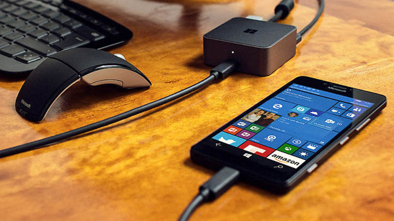 Kết nối USB-Type C trên Lumia 950 Kết nối USB-Type C trên Lumia 950