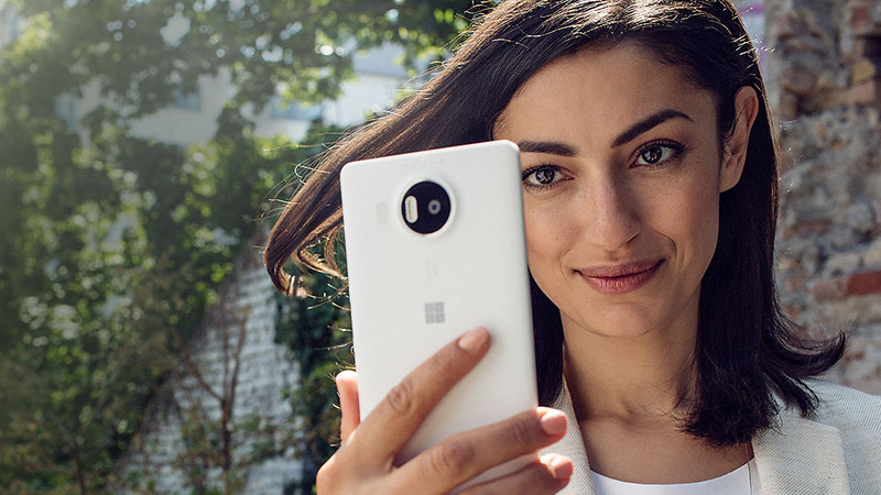  lumia-950-xl-features-iris