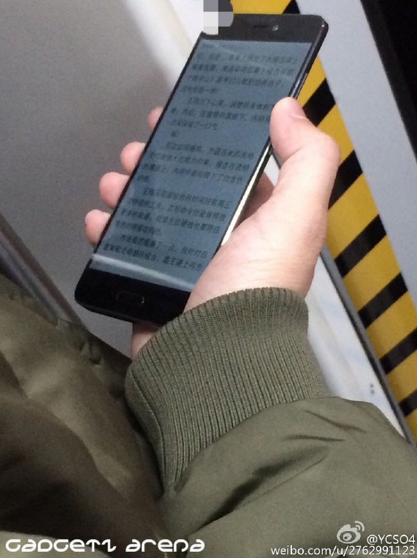 Hình ảnh Mi 5 với màu đen Hình ảnh Mi 5 với màu đen
