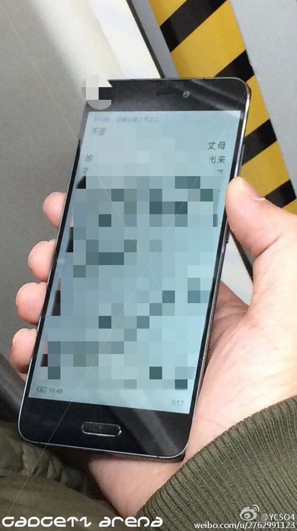 Hình ảnh Mi 5 với màu đen Hình ảnh Mi 5 với màu đen
