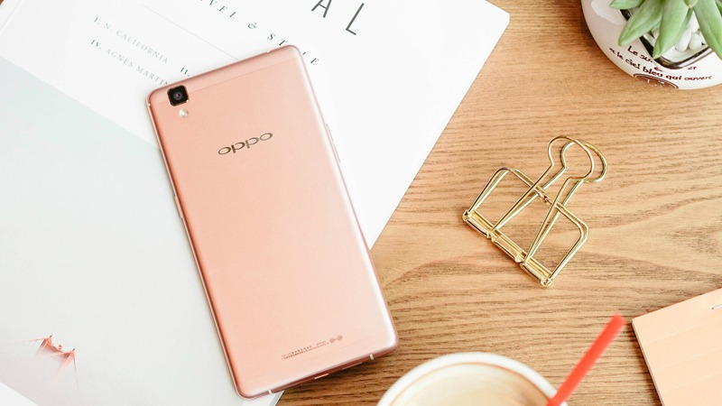 OPPO R7s, một trong những công thần trong năm 2015 của OPPO