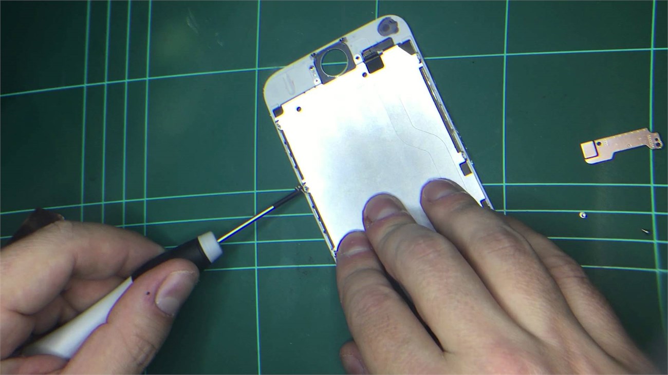 iPhone sẽ thành cục gạch nếu phát hiện bị người khác sửa chữa? iPhone sẽ thành cục gạch nếu phát hiện bị người khác sửa chữa?