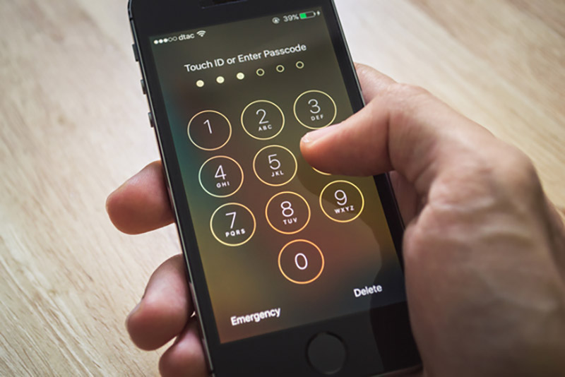 FBI vs Apple FBI vs Apple