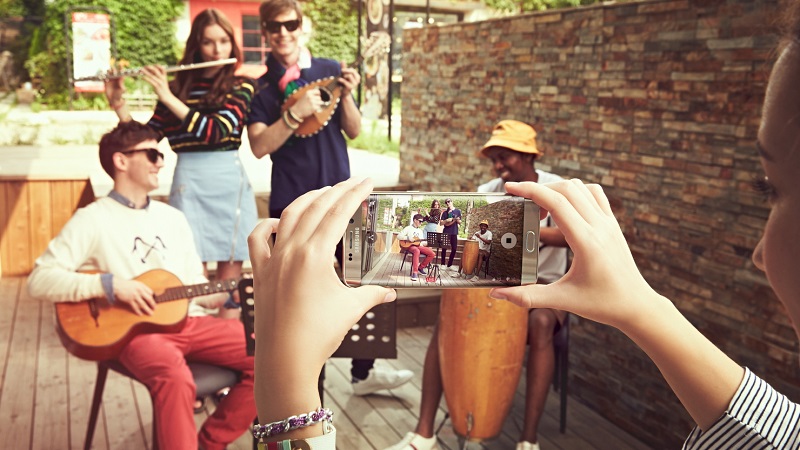Galaxy S6 Edge giảm giá mạnh mẽ sẵn sàng cho S7 Edge lên kệ Galaxy S6 Edge giảm giá mạnh mẽ sẵn sàng cho S7 Edge lên kệ