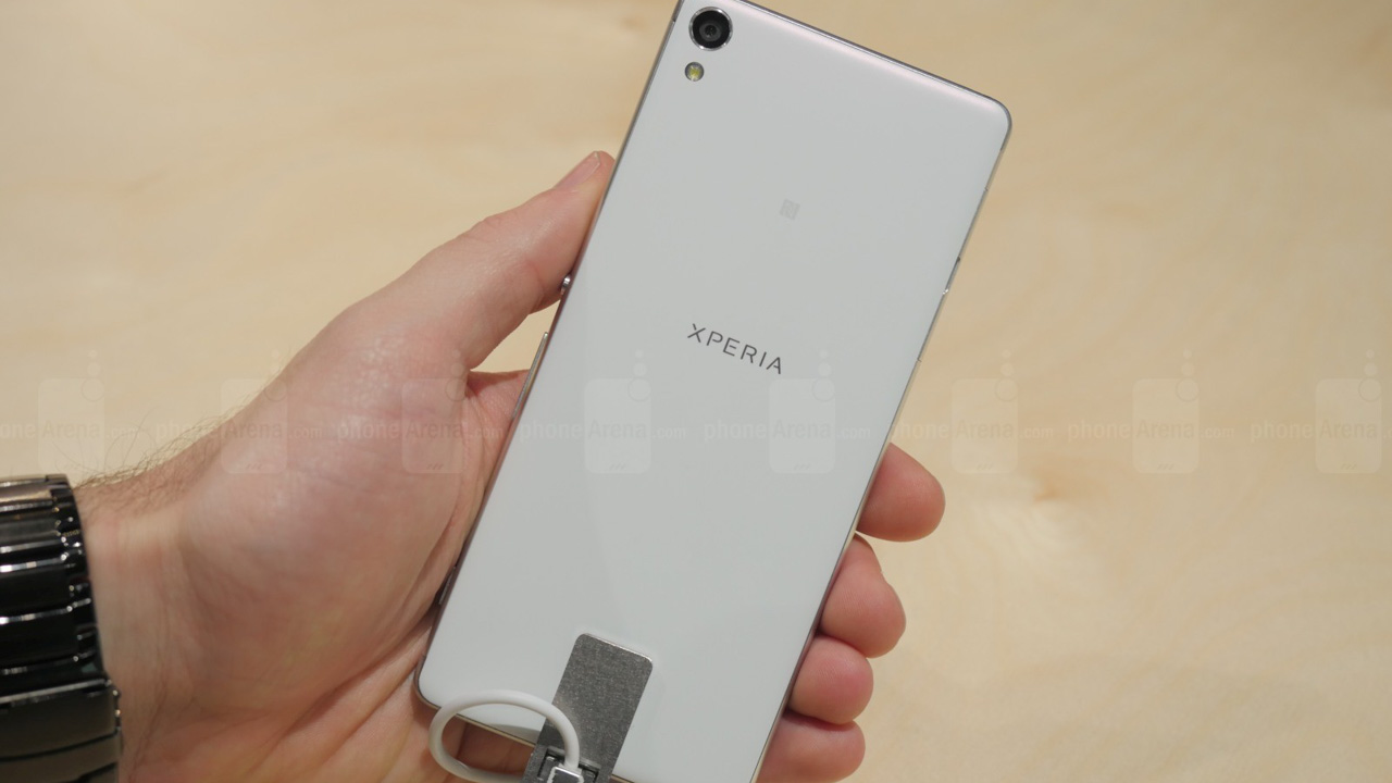 Xperia XA