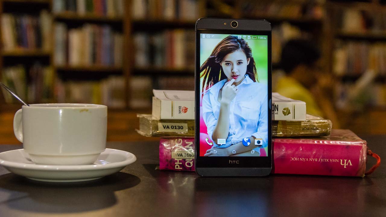 HTC Desire 826 Selfie có dung lượng pin 2.600 mAh, hỗ trợ 4G