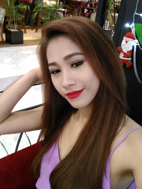 Ảnh selfie được chụp từ camera trước của Lenovo Phab