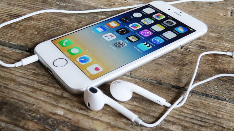 iPhone iPhone