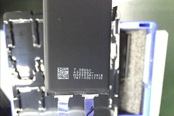 Pin của iPhone 7 Pin của iPhone 7