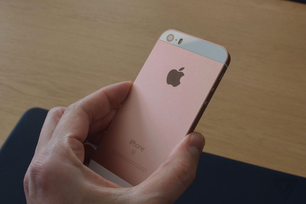 iPhone SE phiên bản màu vàng hồng