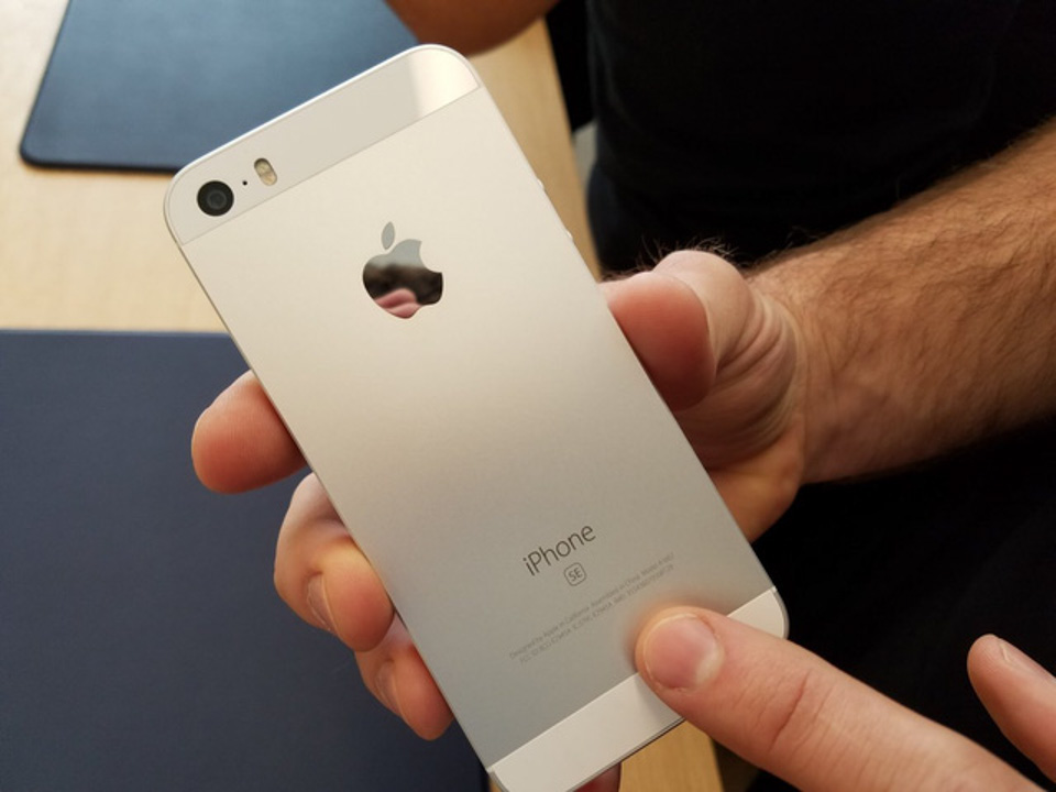 Phân biệt iPhone SE 5 Phân biệt iPhone SE 5