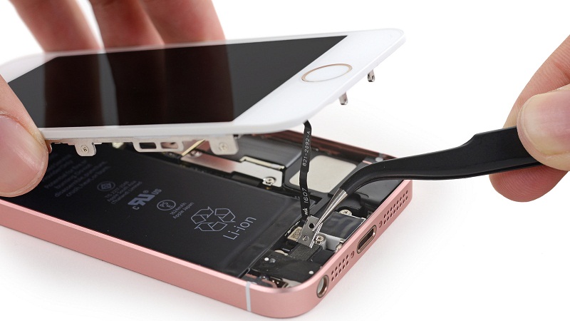 iPhone SE có chi phí thực chỉ hơn 3 triệu đồng iPhone SE có chi phí thực chỉ hơn 3 triệu đồng
