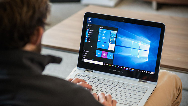Windows 10 cho phép dùng smartphone hoặc smartwatch để đăng nhập