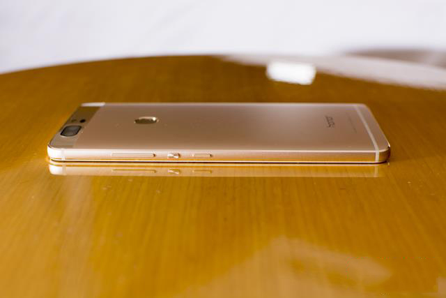 Honor V8 Honor V8