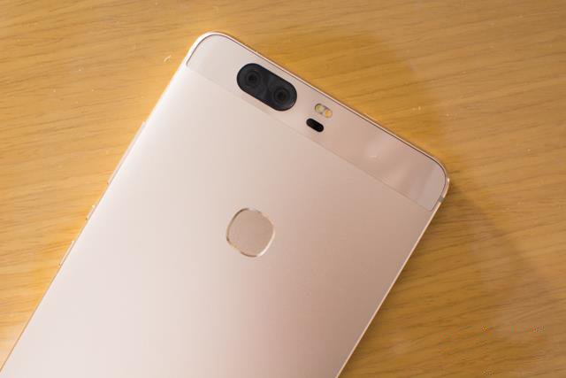 Honor V8 Honor V8