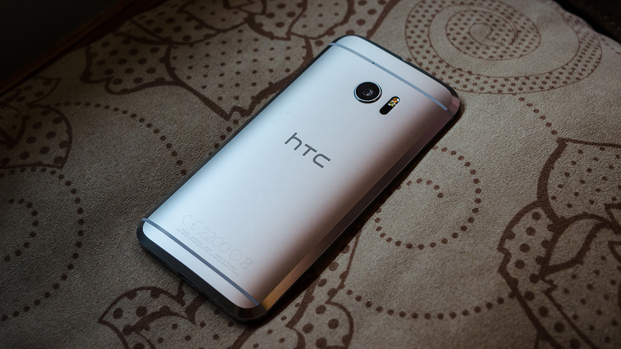 HTC 10 mặt lưng