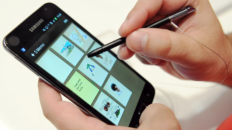 7 năm lịch sử thiết kế smartphone Samsung: 2011 Thiết lập sự nhận diện 7 năm lịch sử thiết kế smartphone Samsung: 2011 Thiết lập sự nhận diện