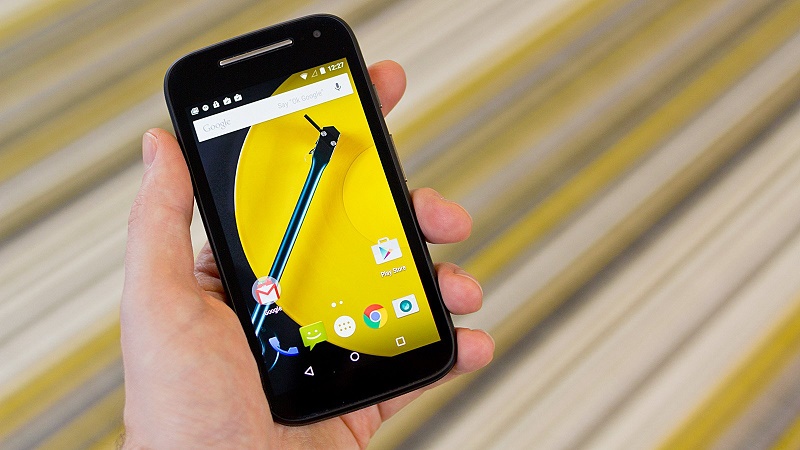 Smartphone phổ thông Moto E hỗ trợ 4G tiếp tục hạ giá Smartphone phổ thông Moto E hỗ trợ 4G tiếp tục hạ giá