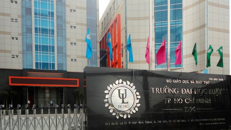 Xem và tra cứu nhanh kết quả xét tuyển Đại học Luật TPHCM 2021 Xem và tra cứu nhanh kết quả xét tuyển Đại học Luật TPHCM 2021
