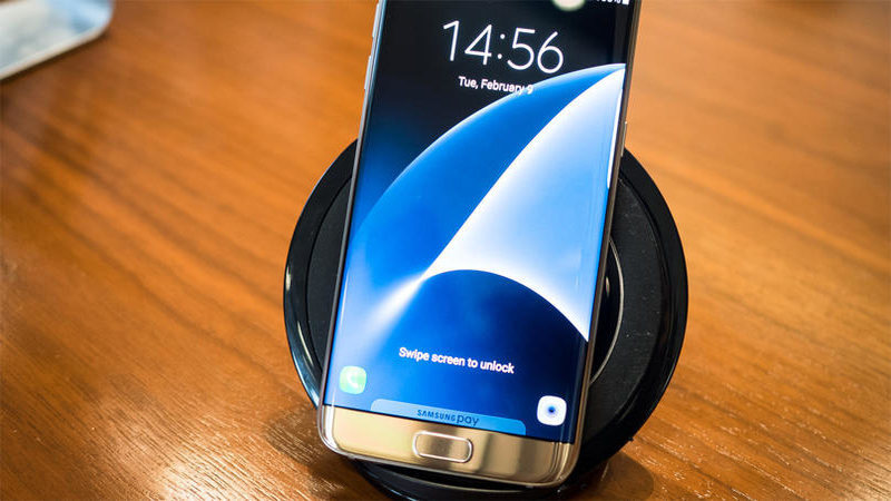 wireless charger and galaxy S7