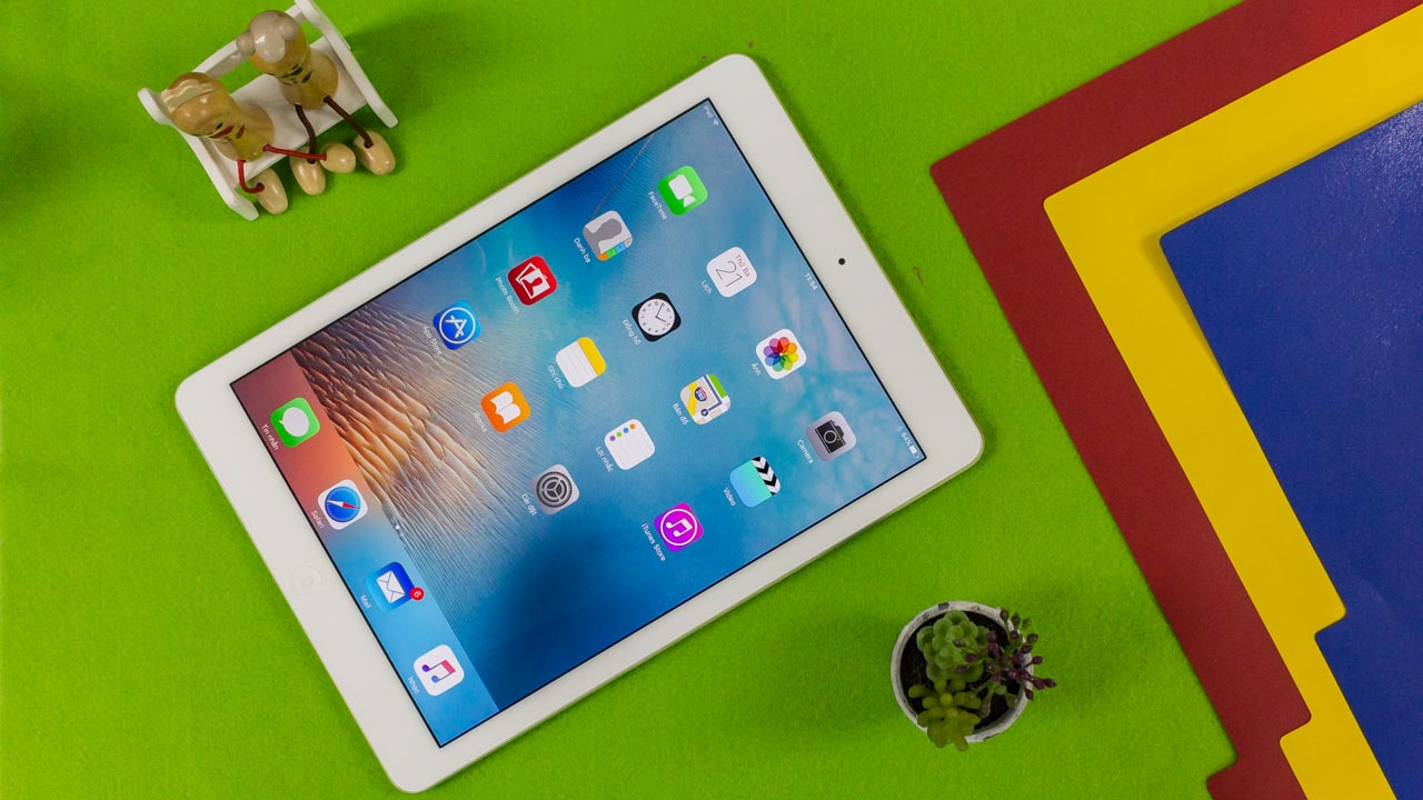 ipad-air-vs-galaxy-tab-a6-10 ipad-air-vs-galaxy-tab-a6-10