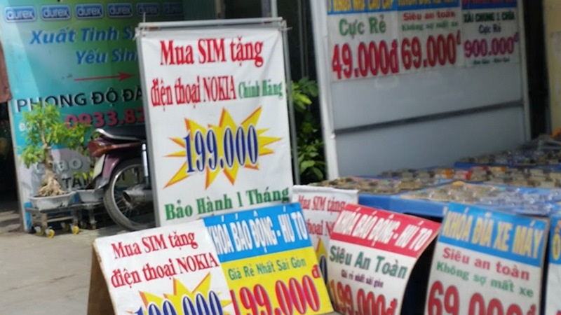 Mua SIM tặng điện thoại nở rộ tại TP HCM Mua SIM tặng điện thoại nở rộ tại TP HCM