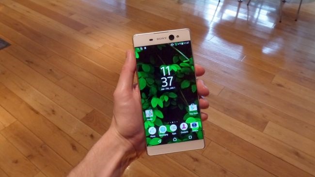 Thông tin về giá bán và thời điểm ra mắt Xperia XA Ultra tại Việt Nam