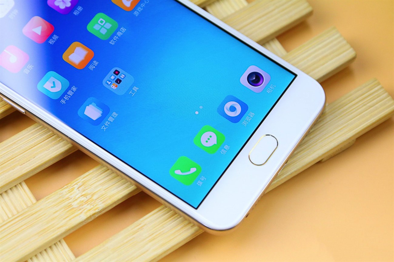 OPPO F1s OPPO F1s