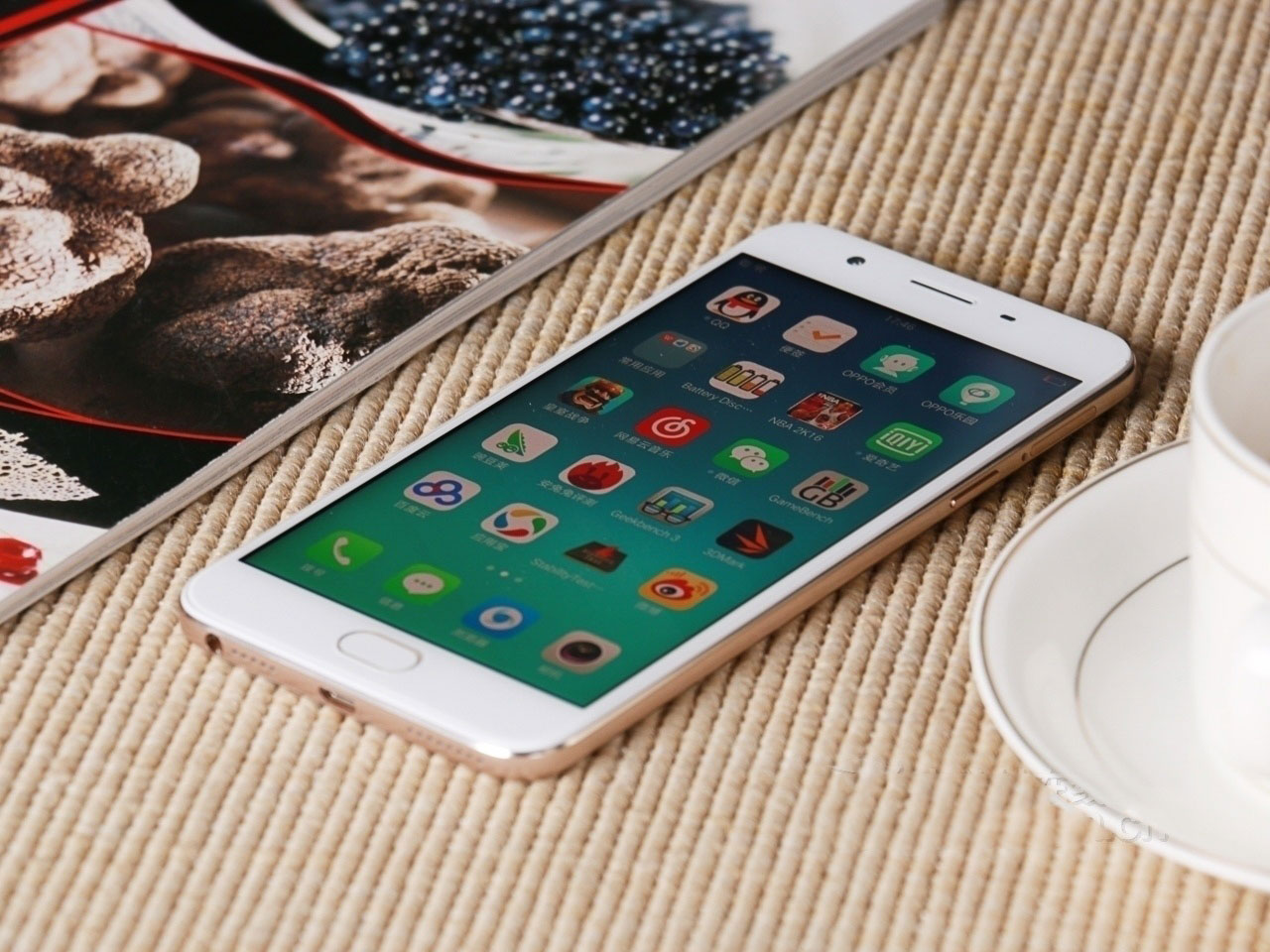 OPPO F1s OPPO F1s