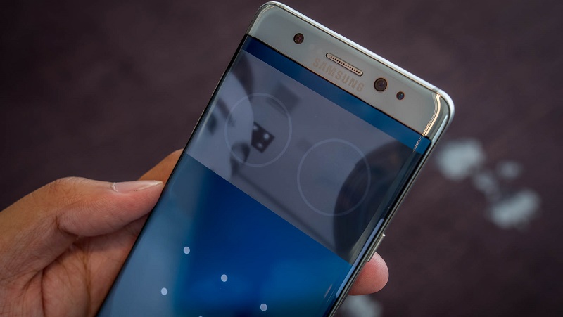 Máy quét võng mạc của Samsung sẽ có trên smartphone tầm trung Máy quét võng mạc của Samsung sẽ có trên smartphone tầm trung