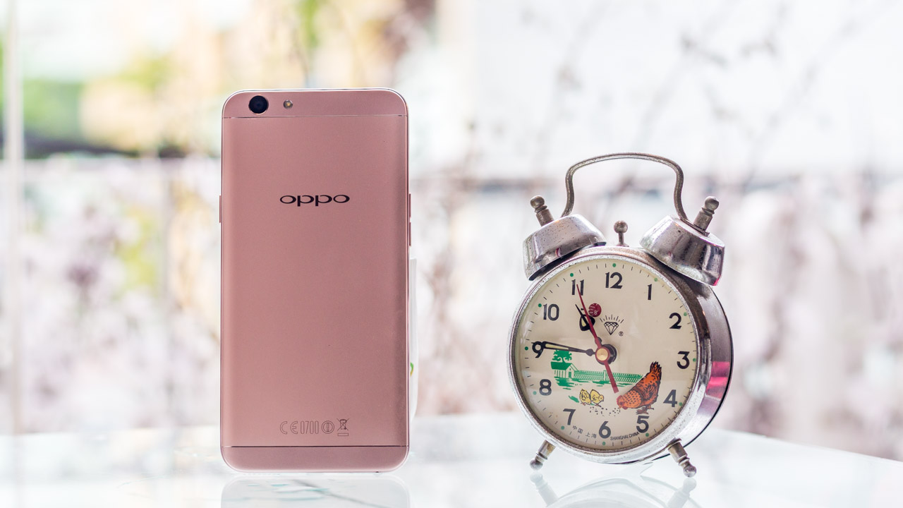 OPPO F1s