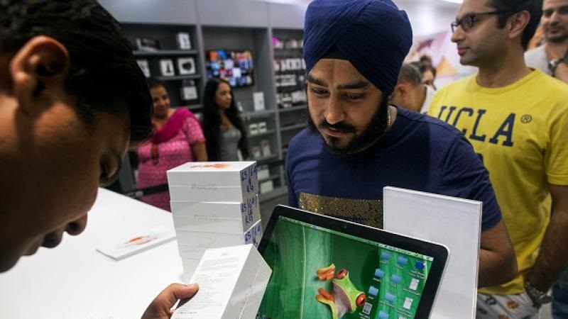 Apple lo đầu tư mạnh vào Trung Quốc, mà quên đi mỏ vàng Ấn Độ Apple lo đầu tư mạnh vào Trung Quốc, mà quên đi mỏ vàng Ấn Độ