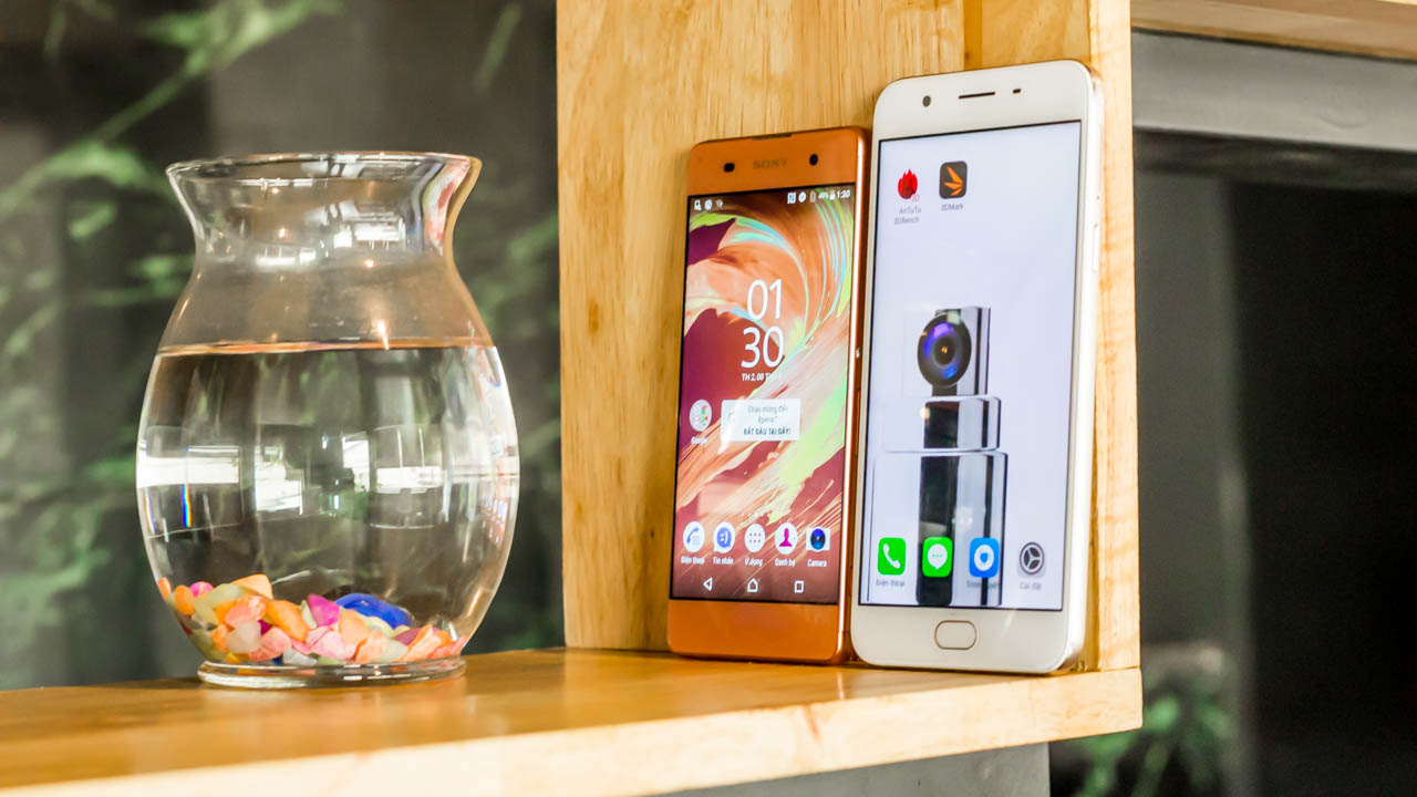 Xperia XA - OPPO F1s Xperia XA - OPPO F1s