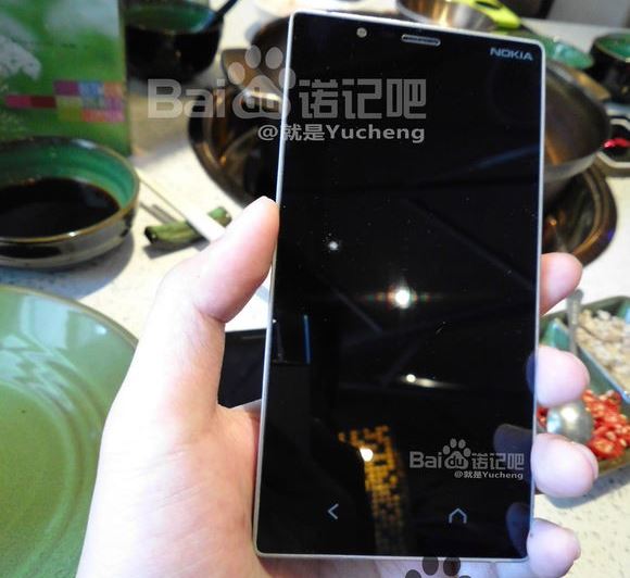 Nokia XL2 chạy Android xuất hiện, rất giống Lumia 930 Nokia XL2 chạy Android xuất hiện, rất giống Lumia 930