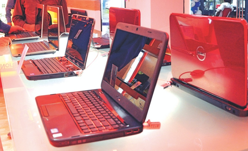 Smartphone ảnh hưởng nhiều đến doanh số laptop lẫn tablet