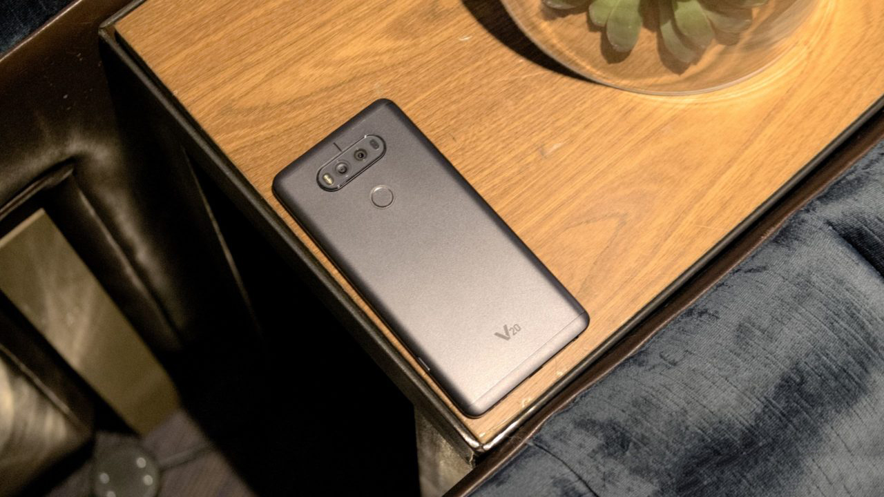 LG V20