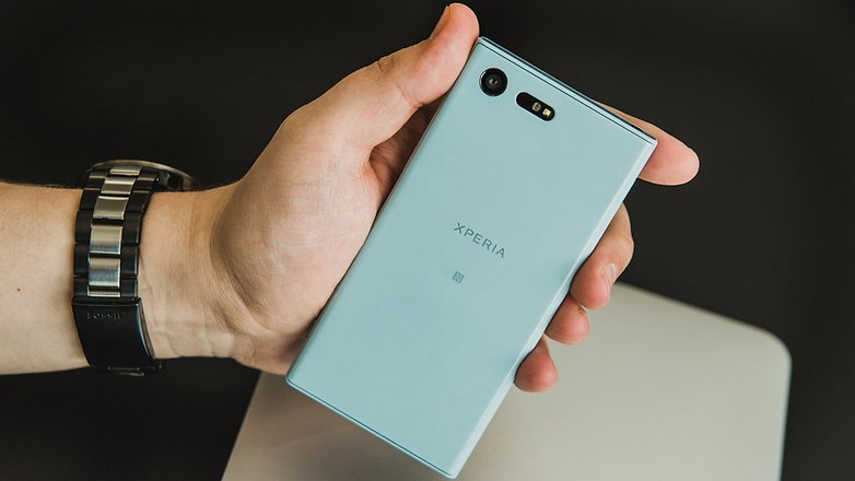 xperia x compact